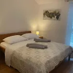 Mrvica 特罗吉尔