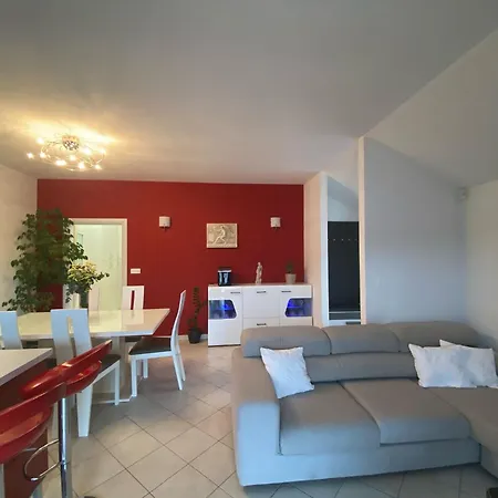 Mrvica * トロギール