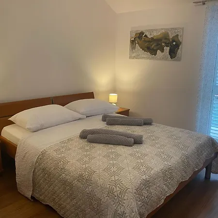 Mrvica Trogir